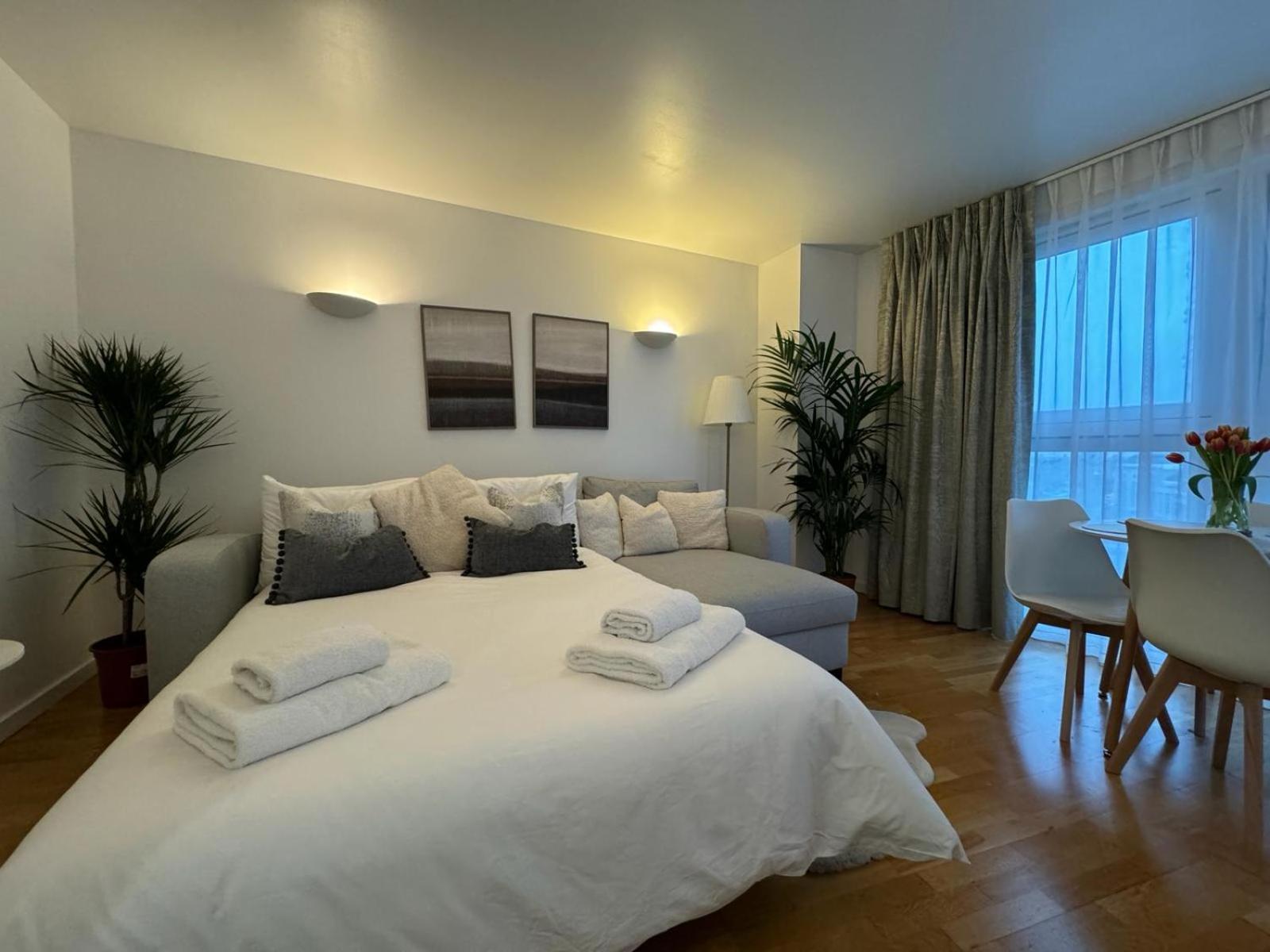 Luxury Apartment In Canary Wharf Londýn Exteriér fotografie
