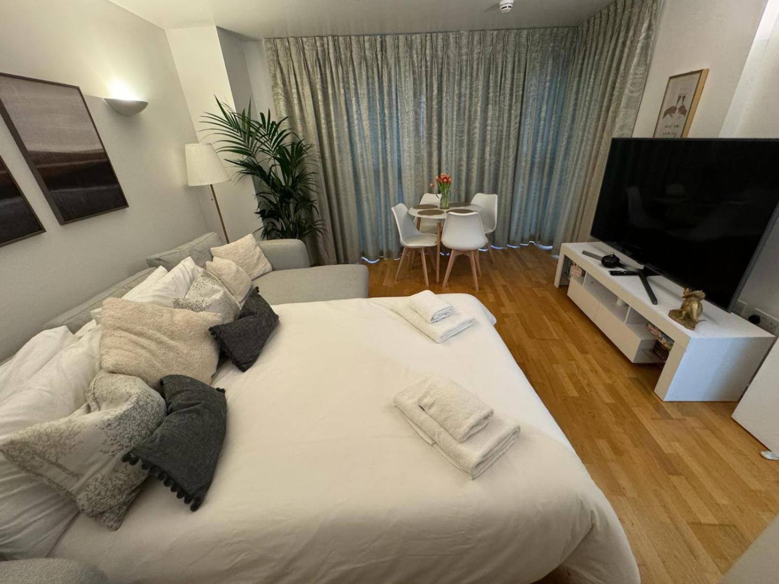 Luxury Apartment In Canary Wharf Londýn Exteriér fotografie